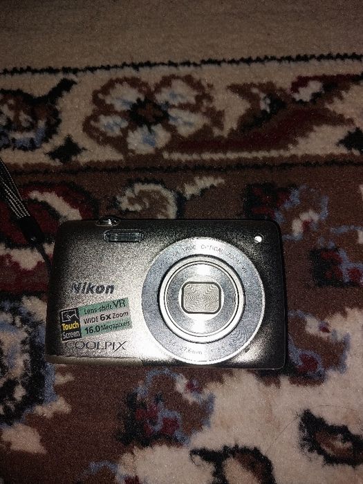 Nikon raqamli fotoaparat