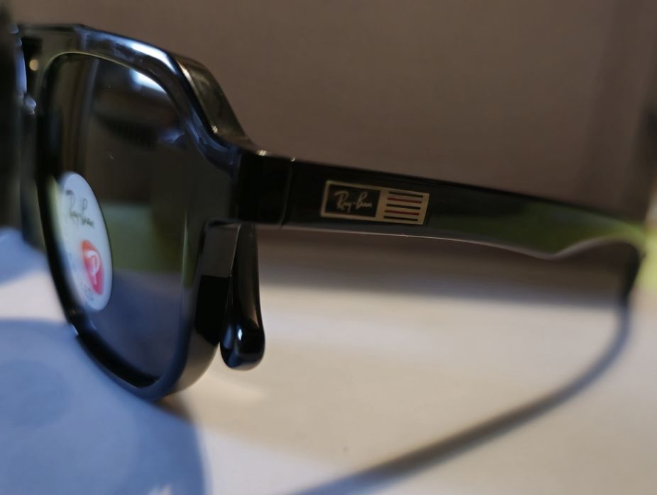 Ochelari de soare Rayban model nou. Transport Gratuit
