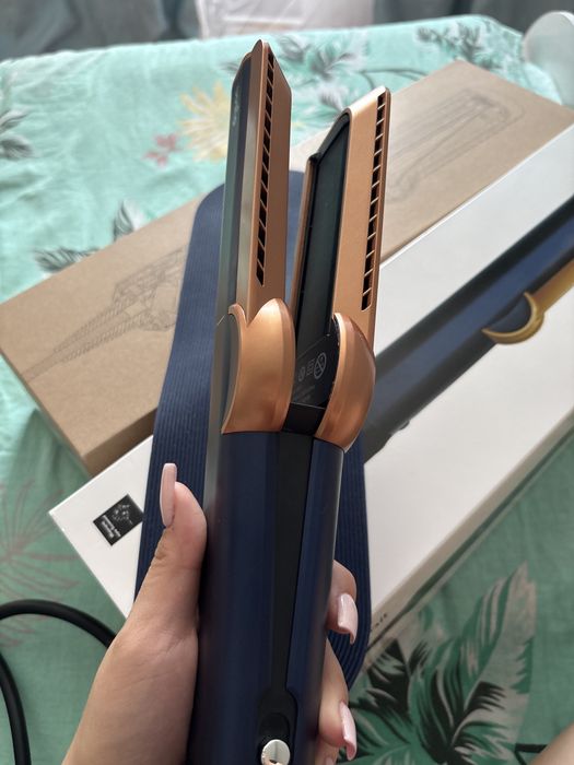 Dyson, Airstrait