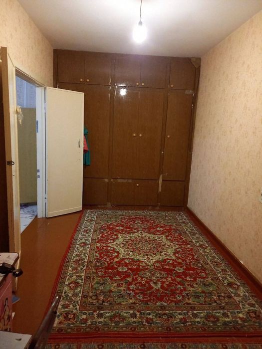 3-комнатная квартира в центре города Навои