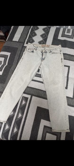 Отдам женские вещи