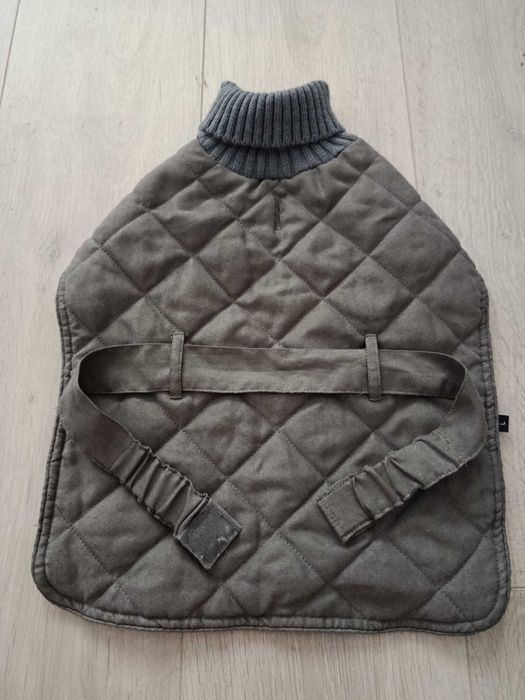 Lot accesorii pentru cățel talie mică – hăinuțe, jucării și treats