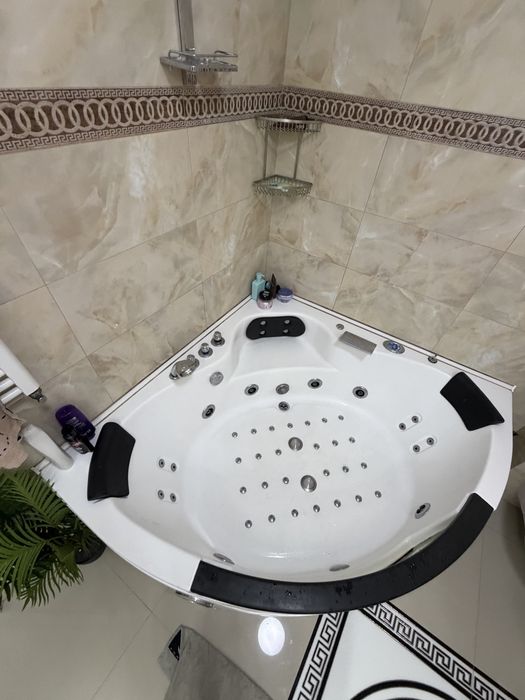 Vand cada , dulap cu oglinda , calorifer baie , geam termopan, feon,usa baie