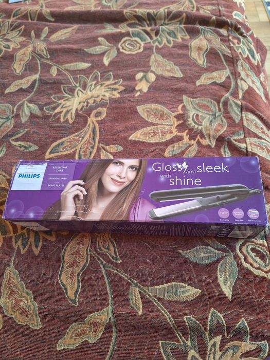 Placă de păr Philips noua.