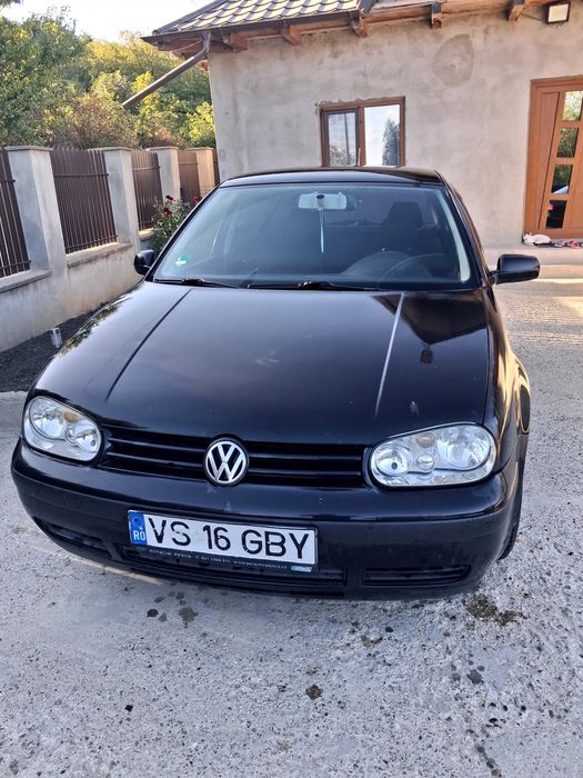 Masina de vanzare golf 4 an 2002