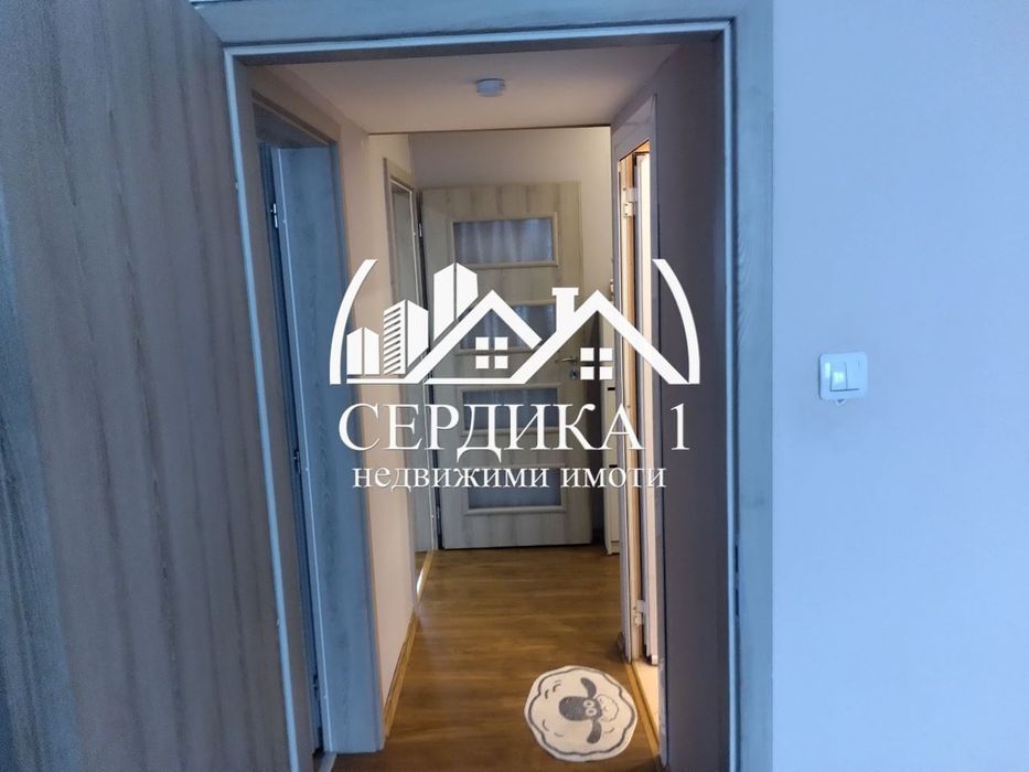 Продава се Тристаен апартамент в София, Фондови жилища - 61 кв.м за 1522 €/кв.м - Снимка #1