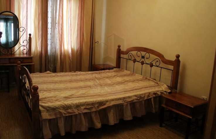 Дава се под наем Тристаен апартамент в Пловдив, Въстанически - 89 кв.м за 510 € - Снимка #2