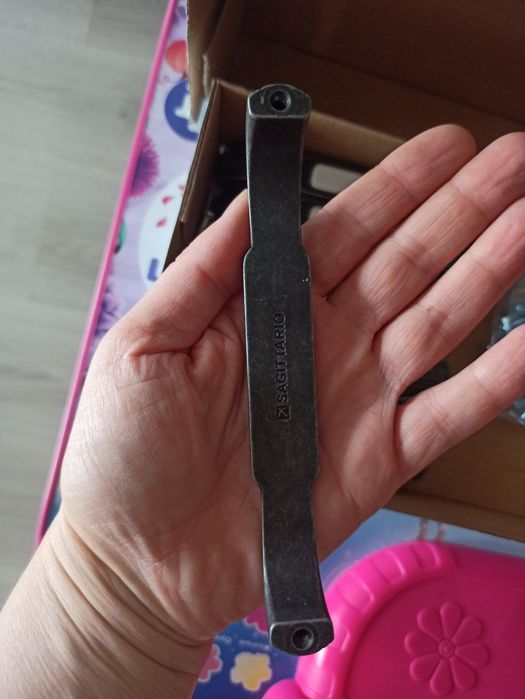 Продам комплект мебельных ручек