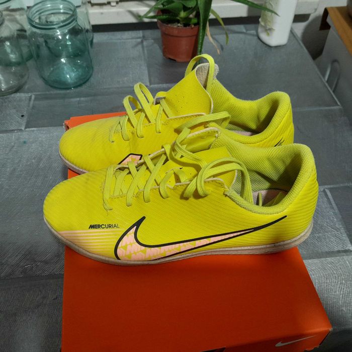 Продавам маратонки Nike