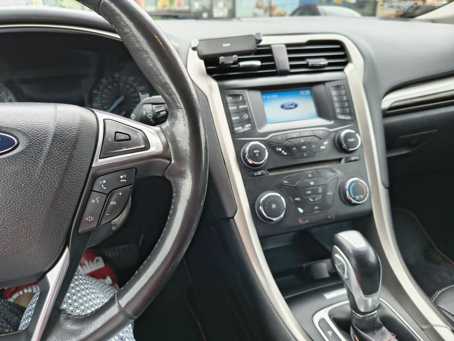 Vând Ford Fusion (Mondeo)