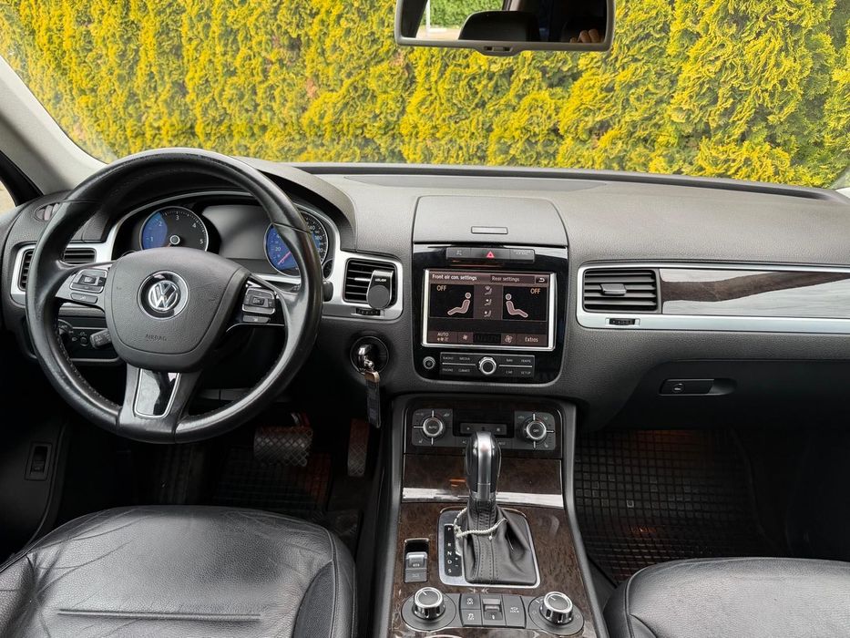 VOLKSWAGEN Touareg 2010 — imagine 3