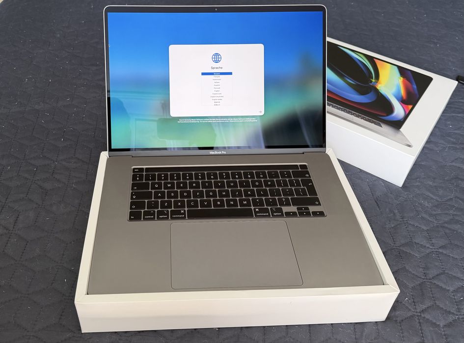 MacBook Pro 16' (2019)