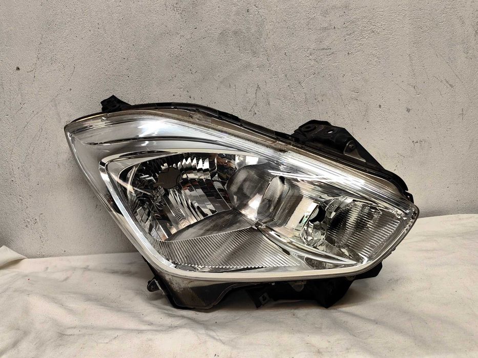 Оригинален фар Сузуки Суифт  Suzuki Swift