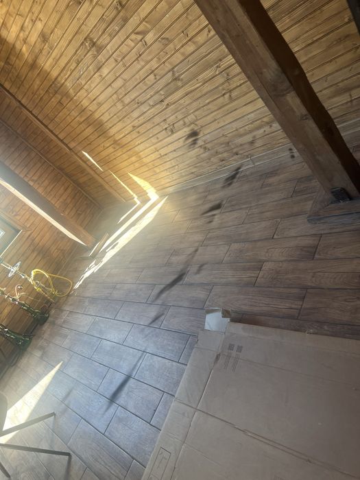 vand oglinda pentru interior