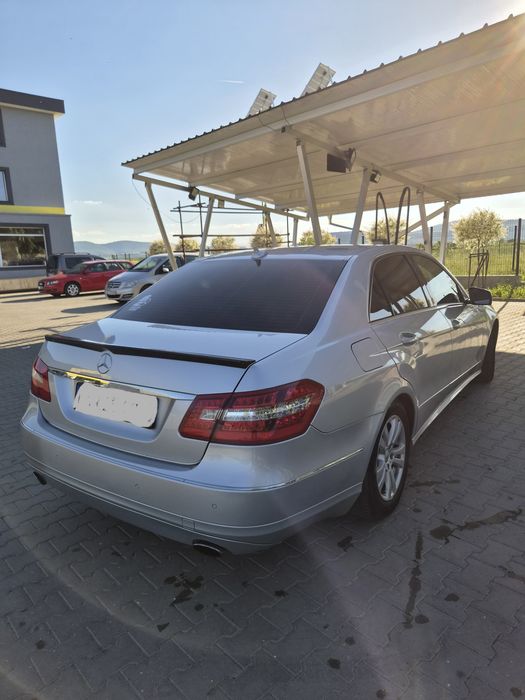 Mercedes-Benz E350 W212