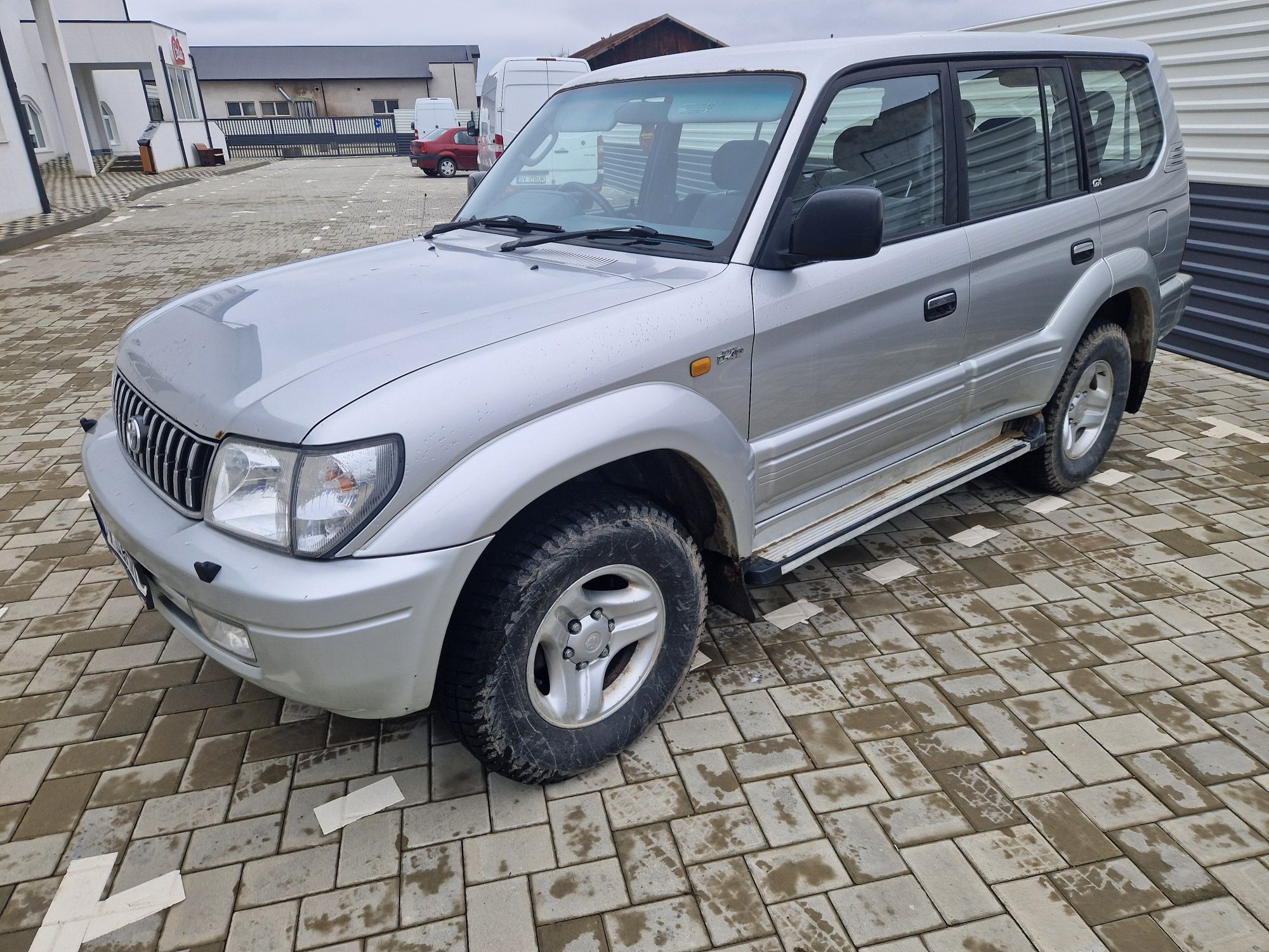 Toyota Land Cruiser Colorado GX A Galanesti • OLX.ro