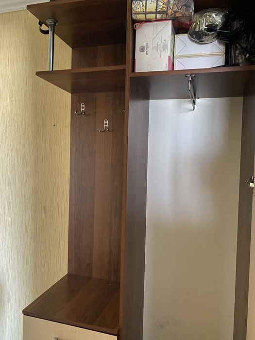 Продам шкаф для прихожей