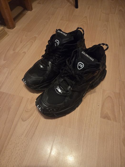 Balenciaga runners