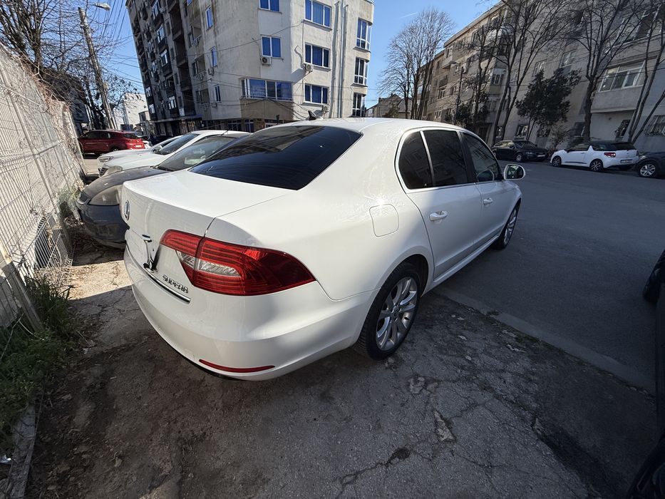 SKODA Superb 2014 — imagine 3