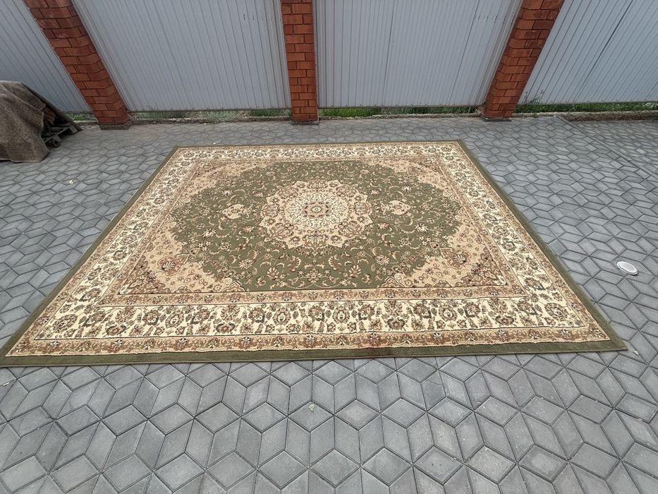 Продам натуральный ковер