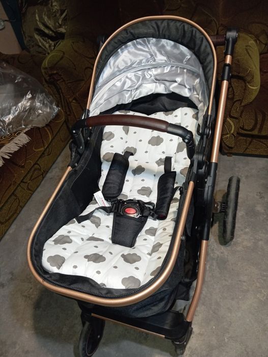 Продам детскую коляску