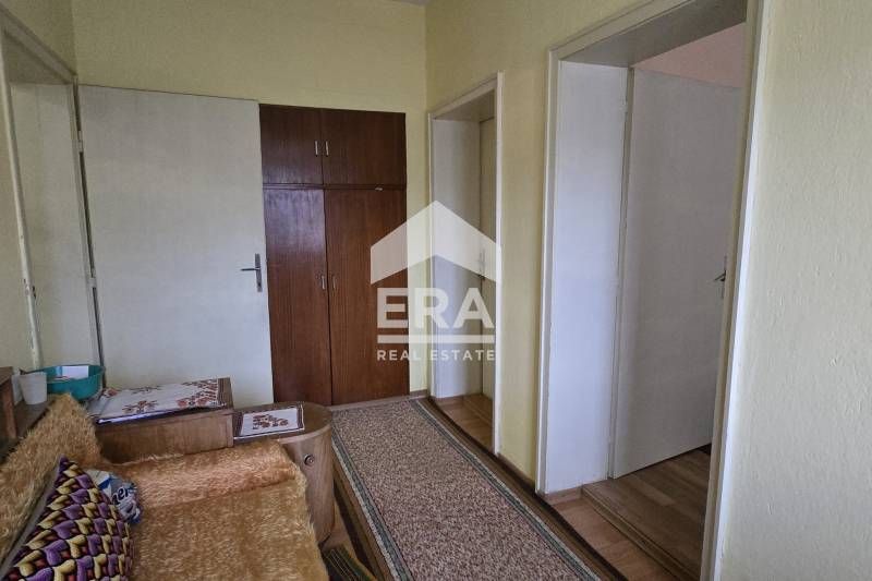 Продава се Къща в Бяла черква - 230 кв.м за 266 €/кв.м - Снимка #5