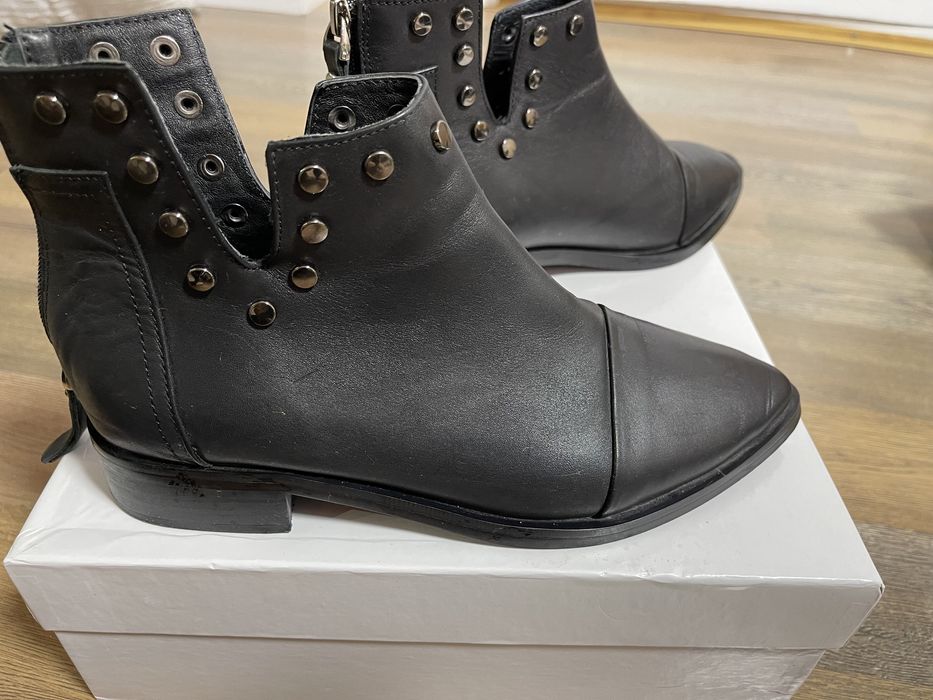 Обувь в отличном состоянии