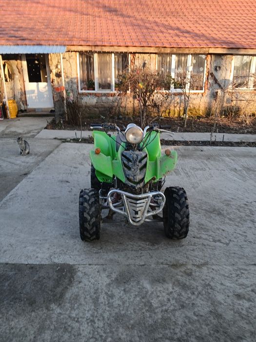 Vând atv 200 cu acte