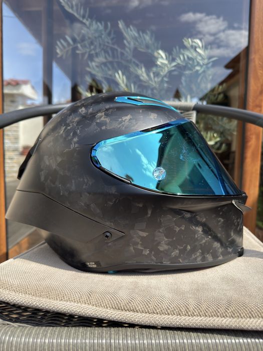 Kаска AGV Pista GP RR futuro carbonio forgiato