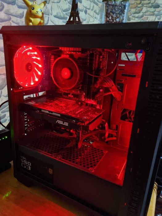 | Ryzen 5 2600x | RX 6700 XT 12GB | 16 GB RAM DDR4 | NVMe 500GB |