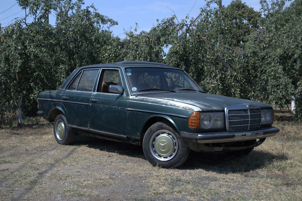 Mercedes-Benz W123 240D „Cobra” | 1982 | 2.4 Diesel | Stare Tehnică Bună | Trapă | Piele | Elemente Cromate | Complet | Pentru Piese