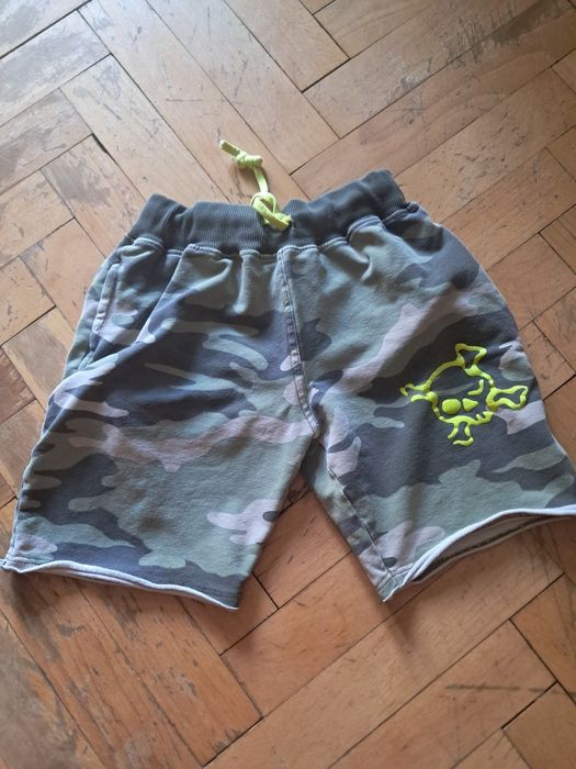 Къси панталони 122 - общо 4€