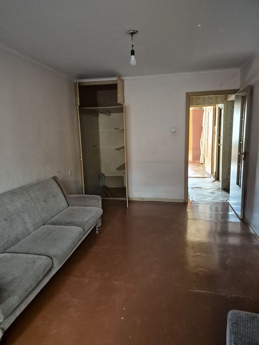 Сдаётся квартира 2х комнат в 16 м/р