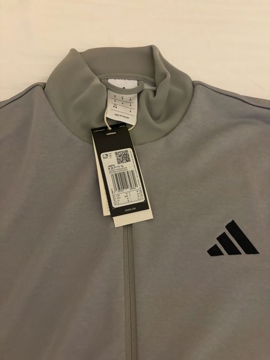 Спортен екип Adidas, размер М