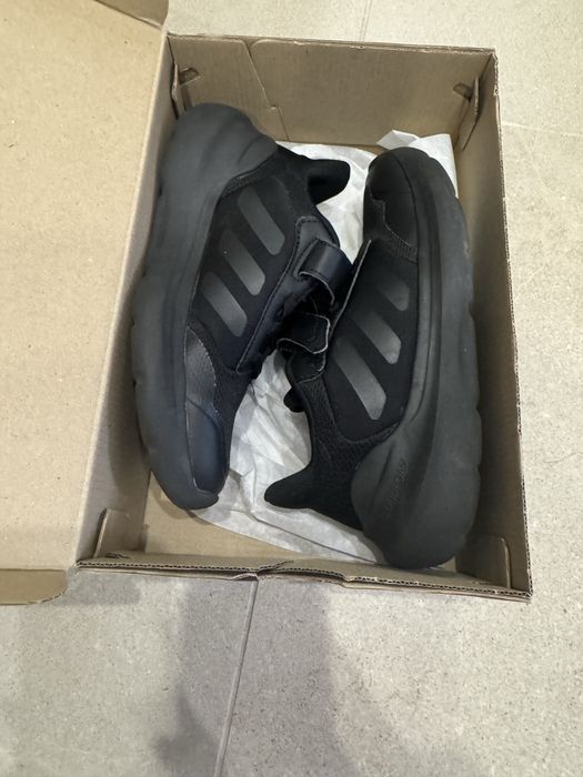Маратонки Adidas