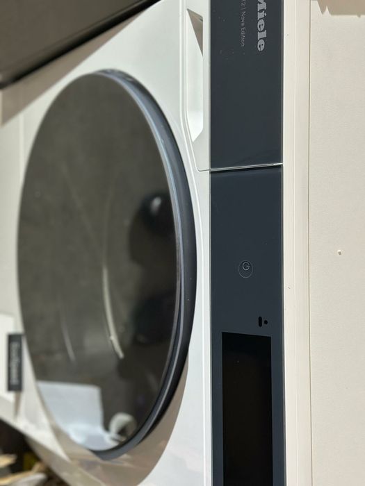Uscator de haine Miele NOU TQ 1000 WP
