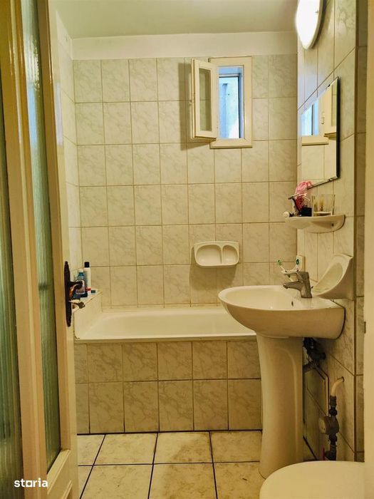 Apartament 3 camere pe Stefan Cel Mare