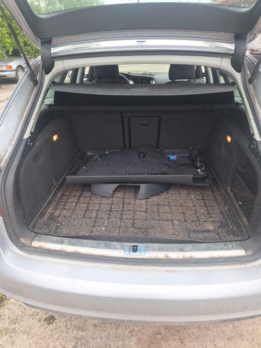Audi A4 B8 2,0 TDI 150 к.с Automat  CVT Multitronic 2015 Година На Части