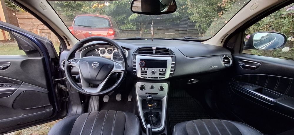 Lancia delta 1.6 diesel 2009 206000 km reali