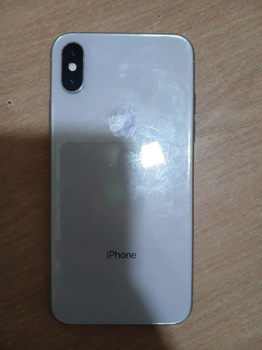 Iphpne x iphone xs