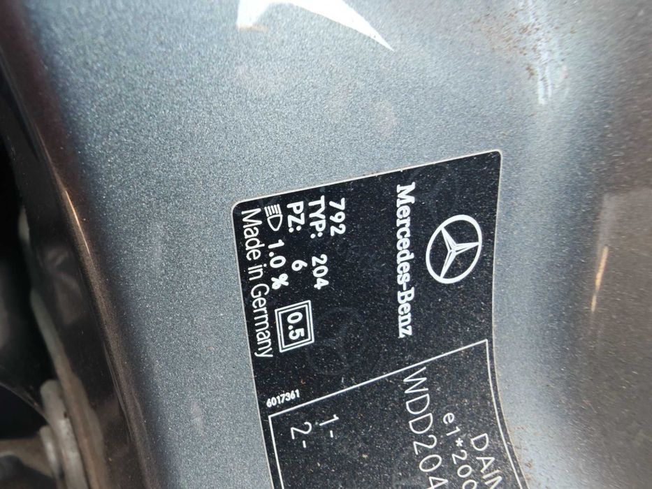 Задна AMG броня Mercedes W204 C class отвори за парктроник цвят 972