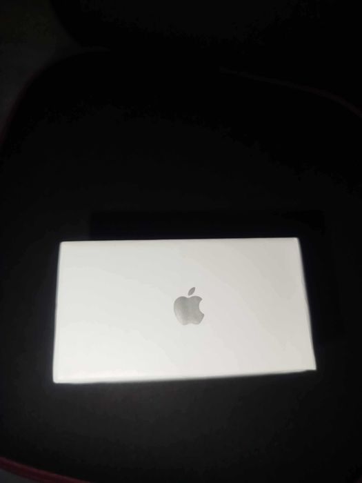 Apple Airpods Pro 3 чисто нови неразопаковани!