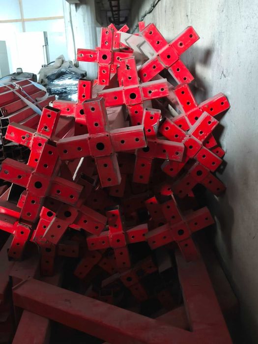 Прводавам метална конструкция тип хале 96м2 с височина 3.8 м