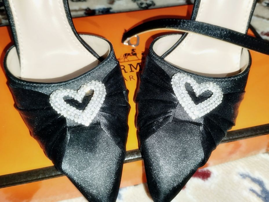 Каблуки на шпильках/туфли 36 размер