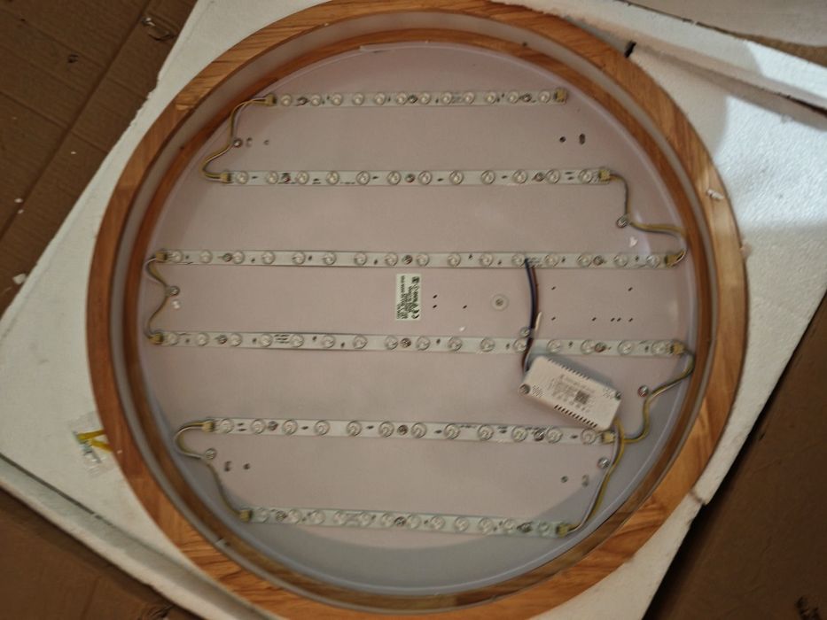 LED плафон за таван Ф50см дървена основа