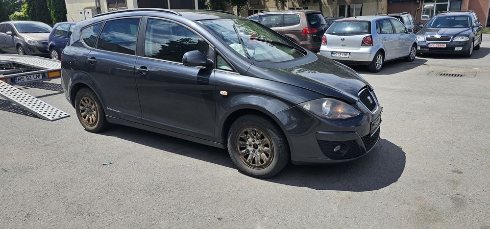 Seat altea xl 1.6 tdi cay 105 cp euro 5 accidentat lovit