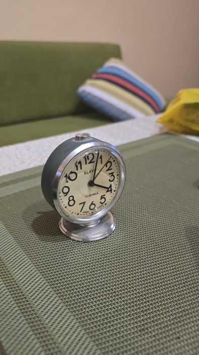 Стари часовници - цени в описанието