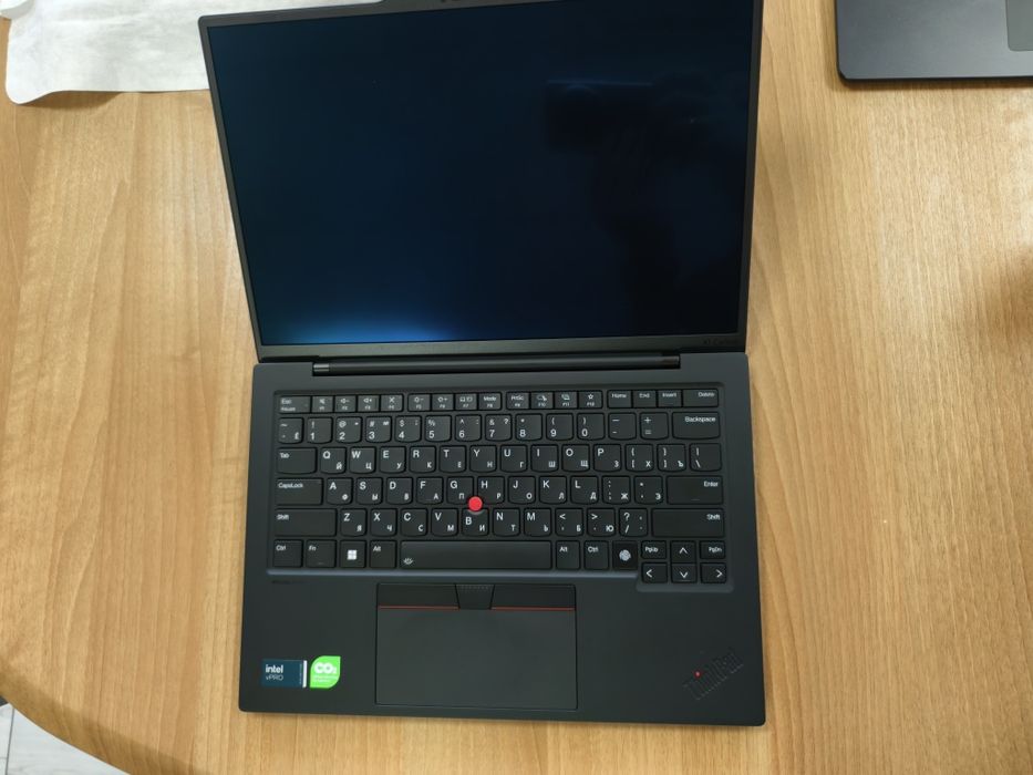 Ультрабук Lenovo ThinkPad X1 Carbon Gen 12 Ultra7 165U 32/512G 3K OLED