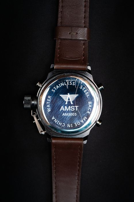 Продам часы AMST 3003