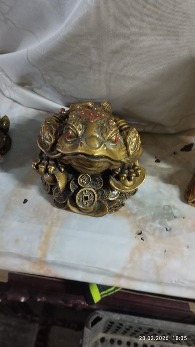 Хайкалчалар. Курбакалар